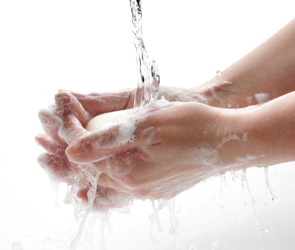 hand-washing after using bathroom - thelifevista